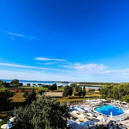 Hotel Arena 4*