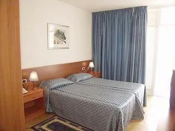 Arena Hotel 4*